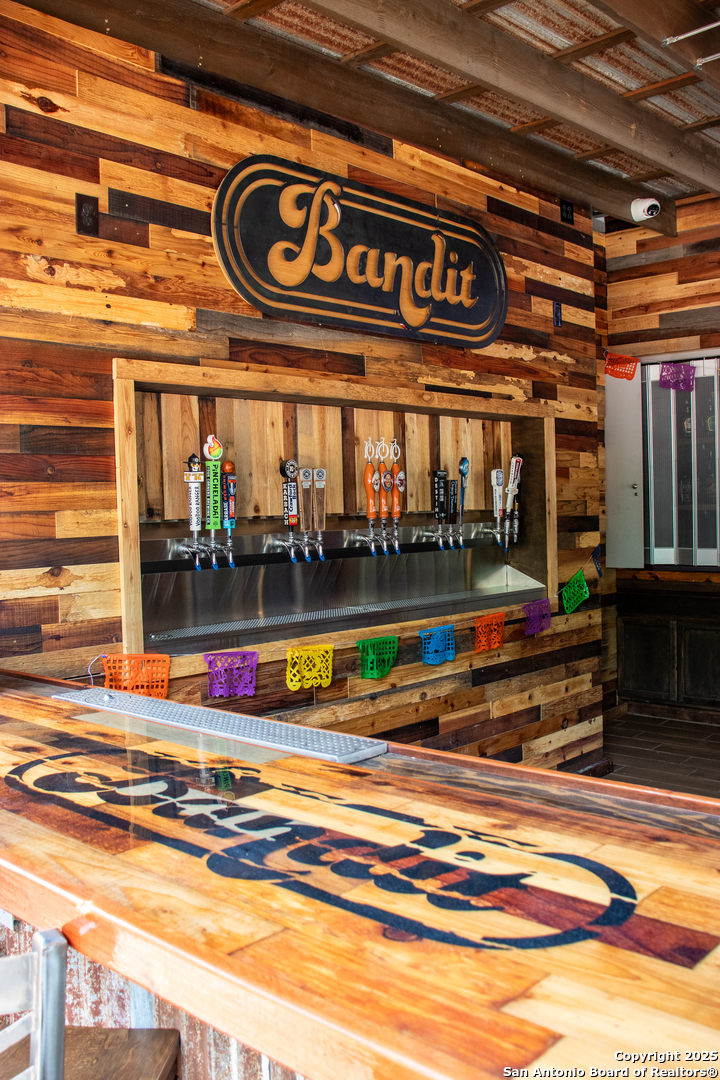 2769 Nacogdoches San Antonio TX 78217