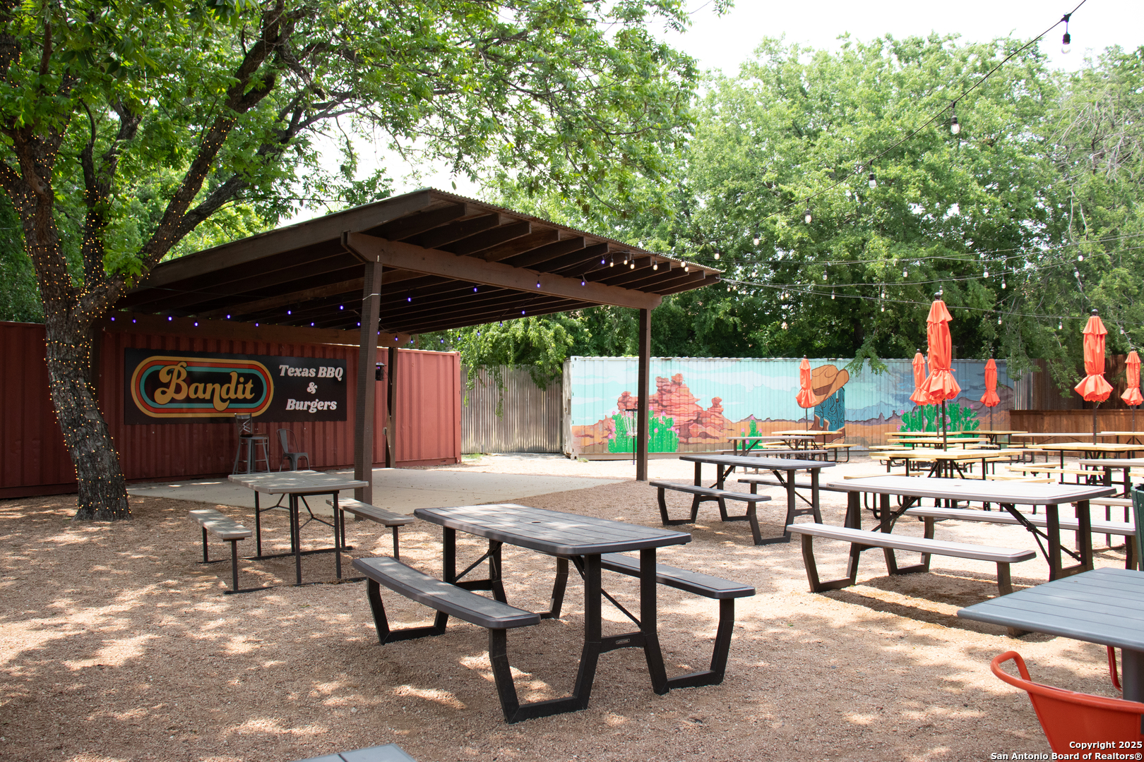 2769 Nacogdoches San Antonio TX 78217