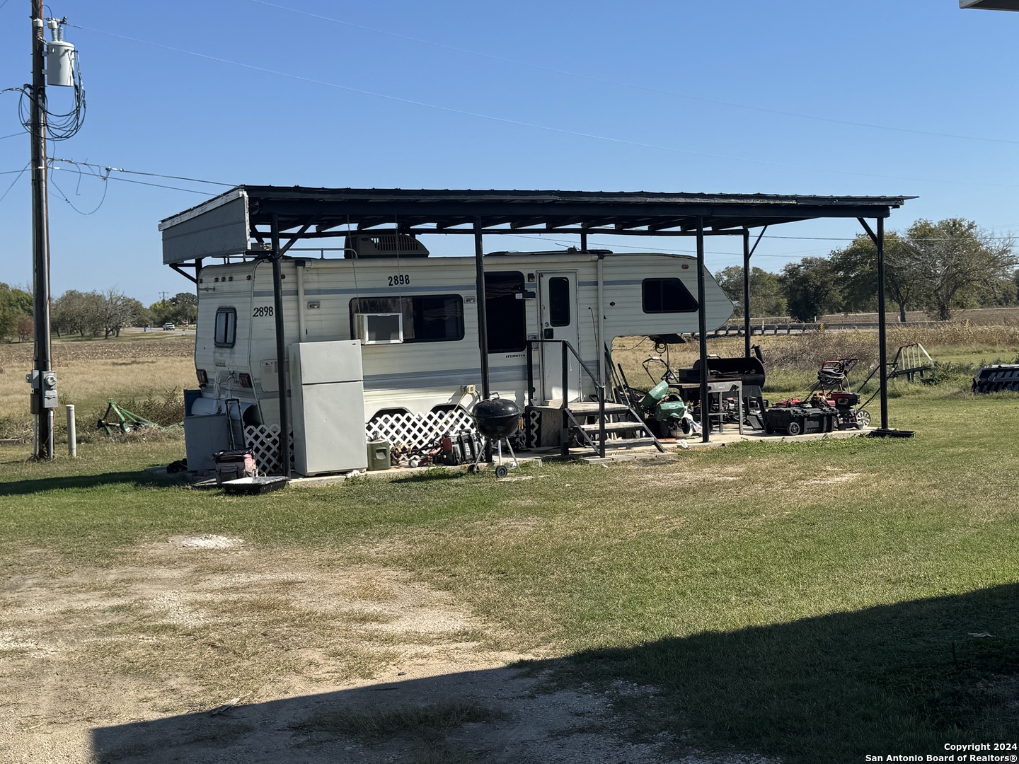 2902 W Kingsbury Street Seguin TX 78155