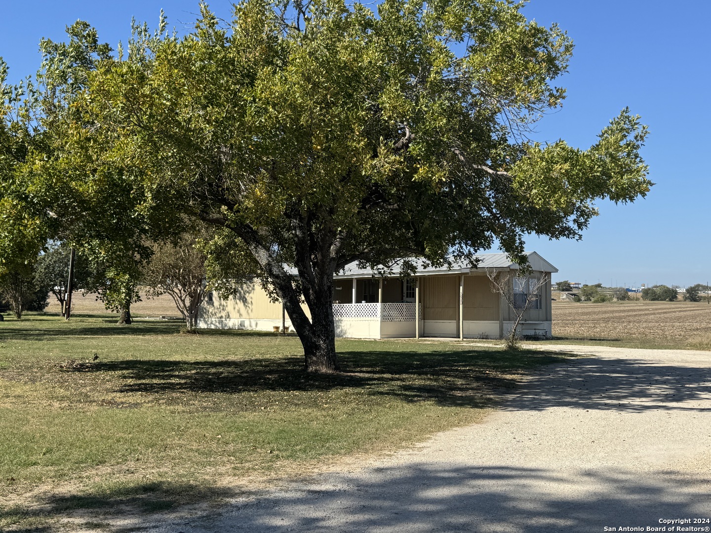 2902 W Kingsbury Street Seguin TX 78155