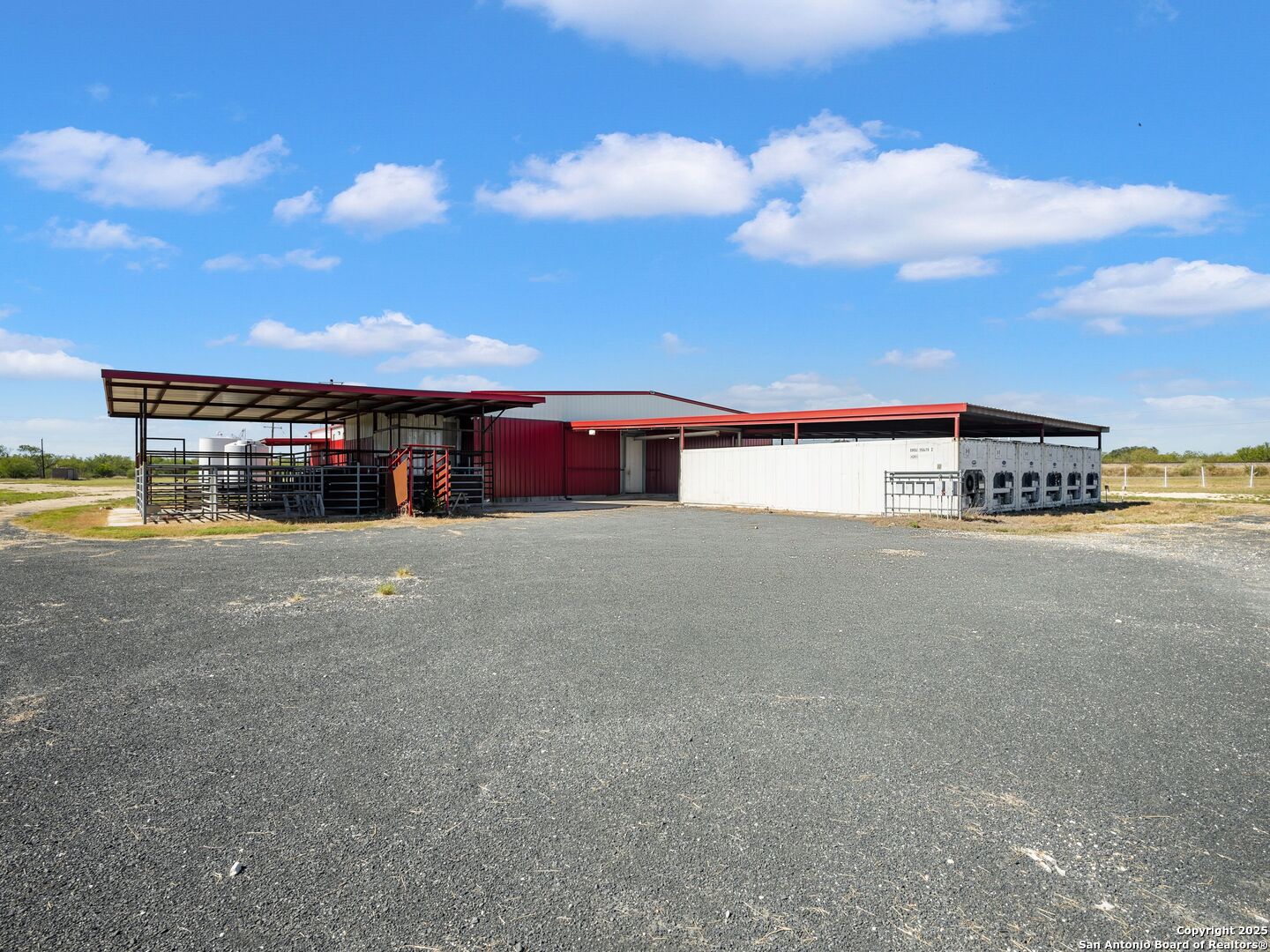 6411 E Highway 90 Knippa TX 78870