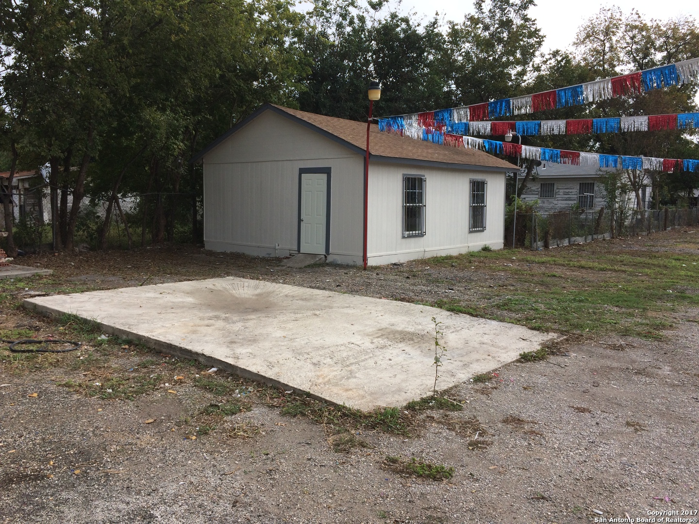 202 General Mcmullen San Antonio TX 78237