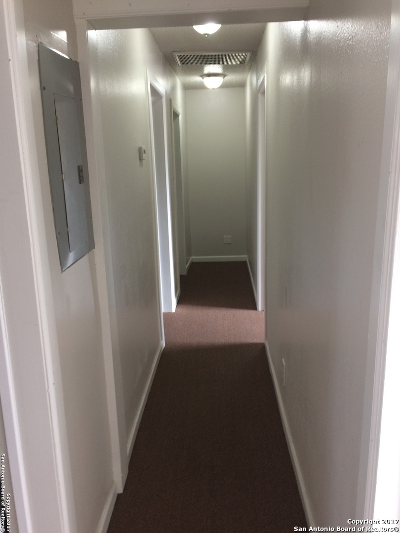 202 General Mcmullen San Antonio TX 78237