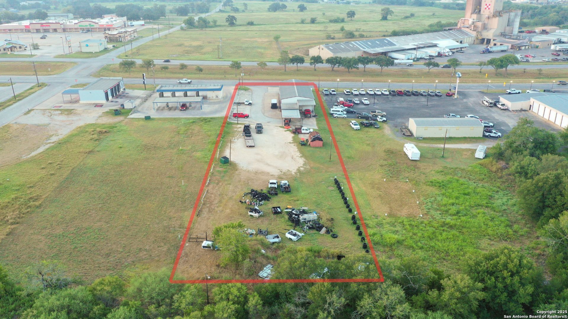 1505 E Sarah Dewitt Drive Gonzales TX 78629