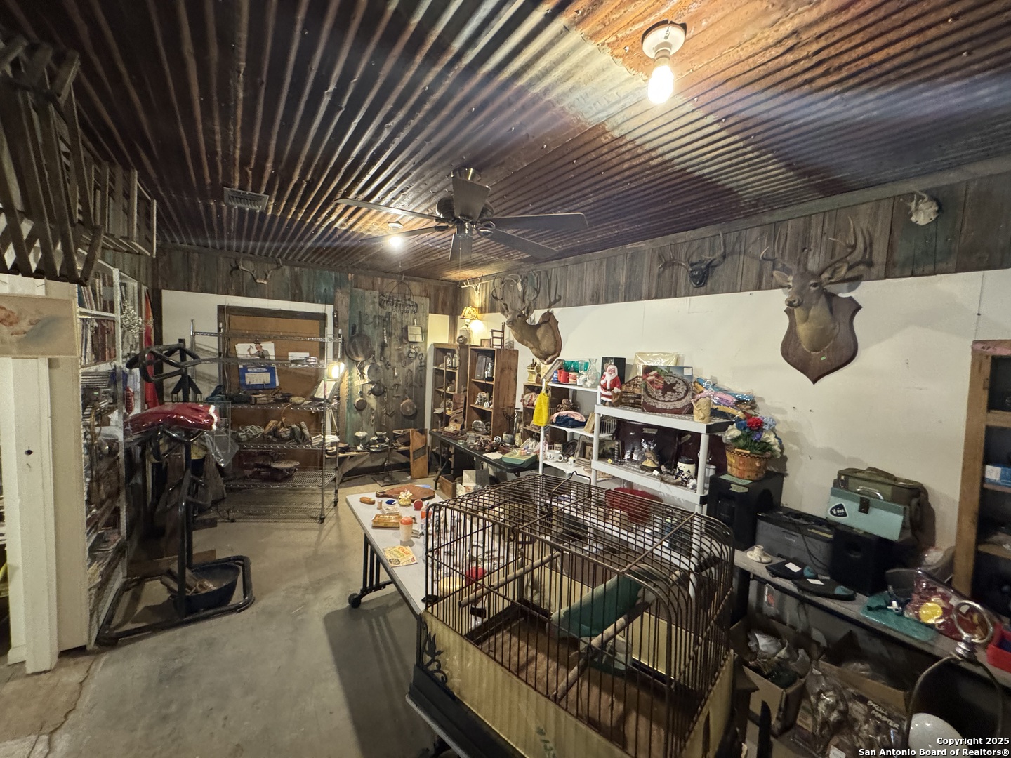 401 Highway 90 Sabinal TX 78881