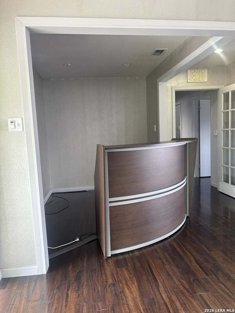 359 E Hilderbrand San Antonio TX 78212