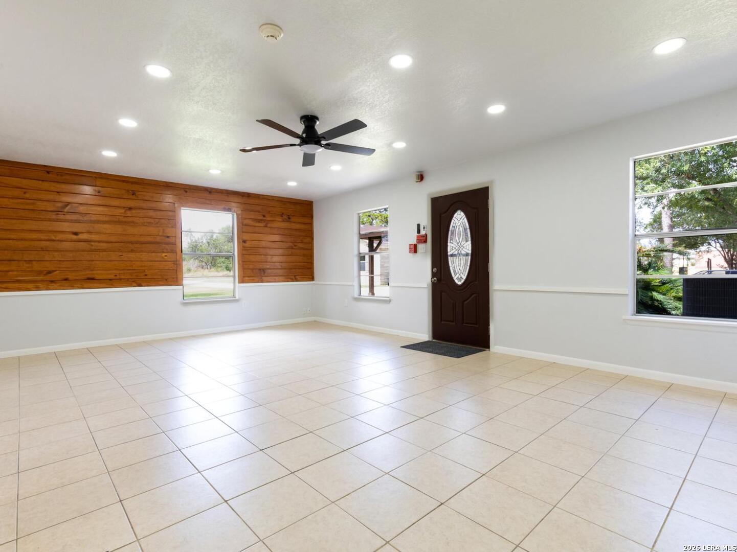 730 County Road 664 Devine TX 78016