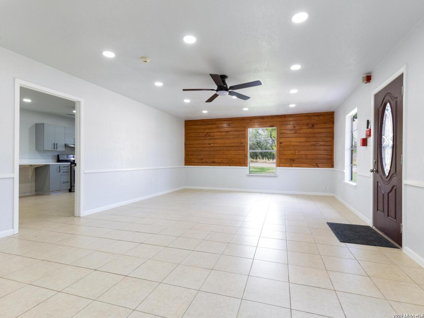 730 County Road 664 Devine TX 78016