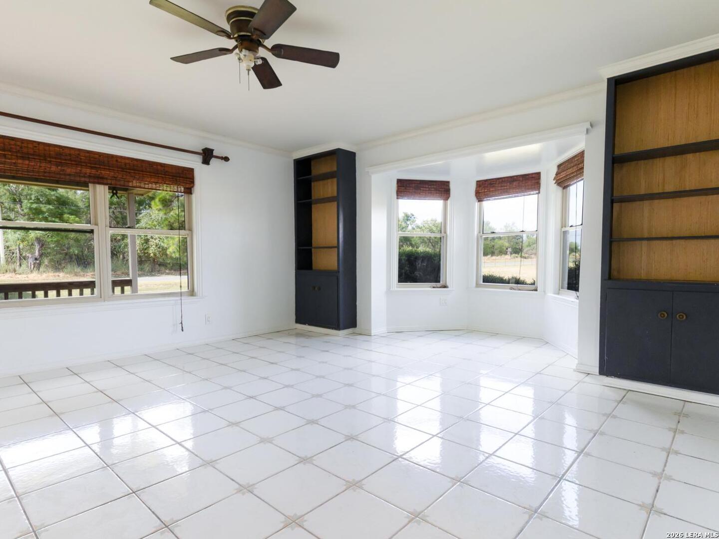 730 County Road 664 Devine TX 78016