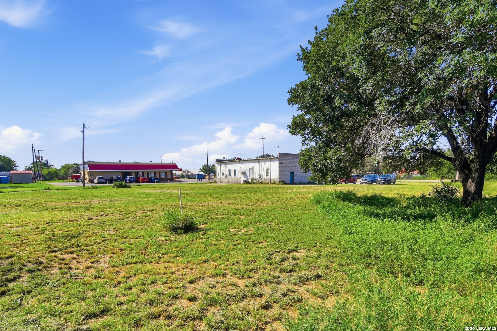 508 W Hondo Devine TX 78016
