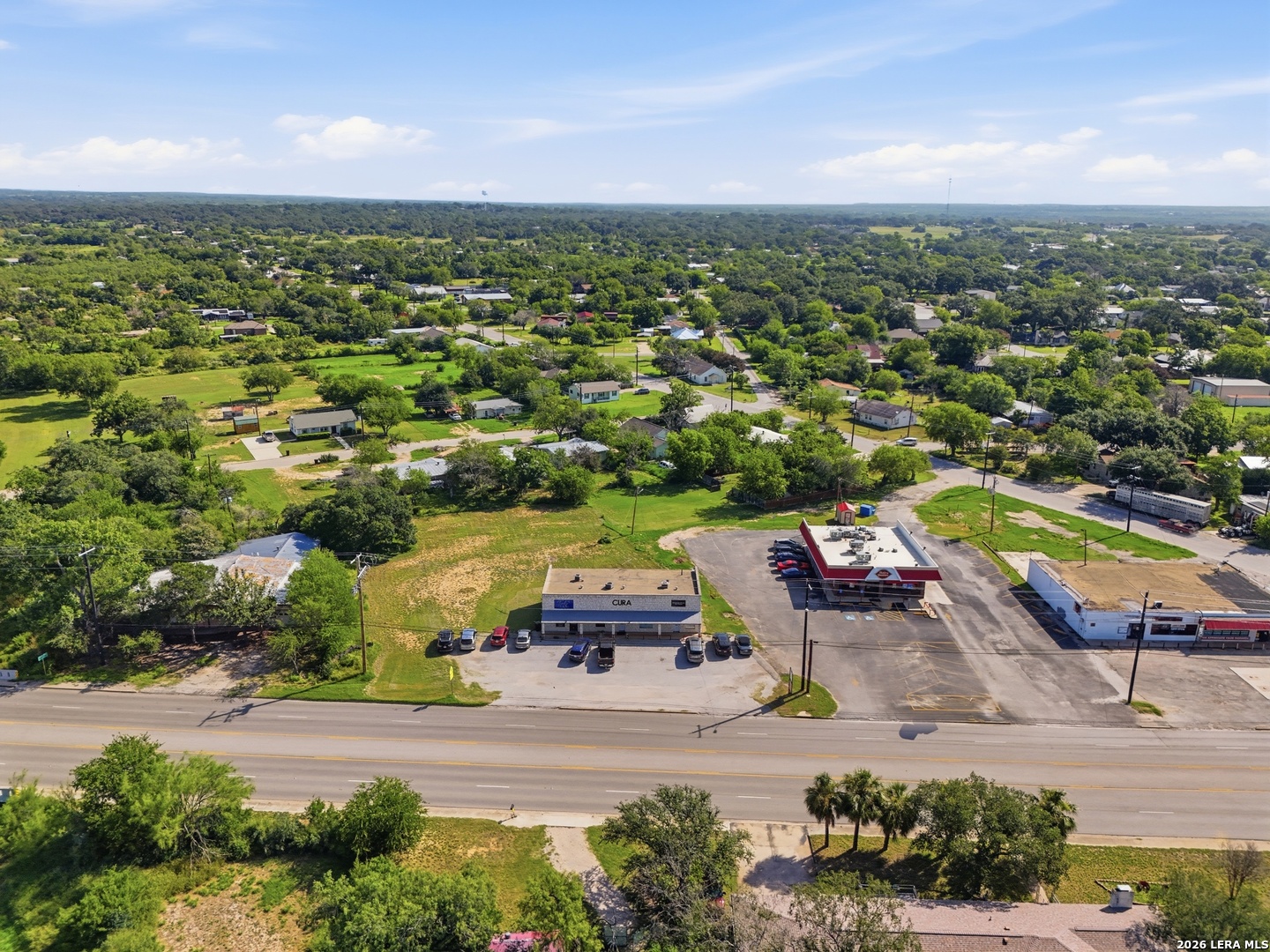508 W Hondo Devine TX 78016