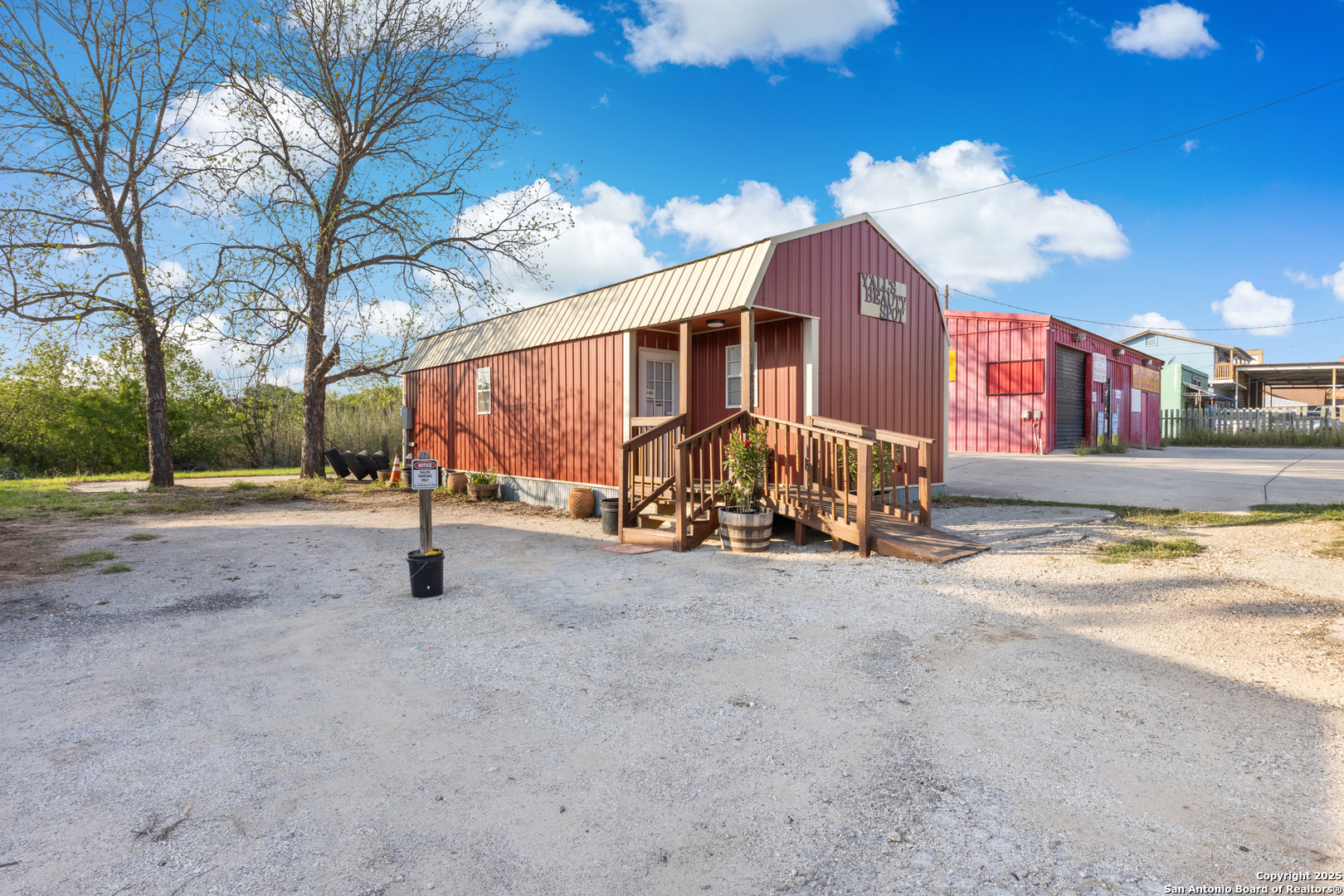 1835 State Highway 132 Natalia TX 78059