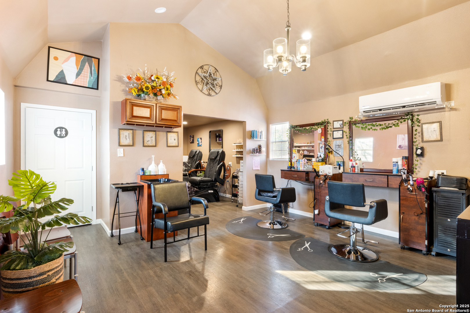 1835 State Highway 132 Natalia TX 78059