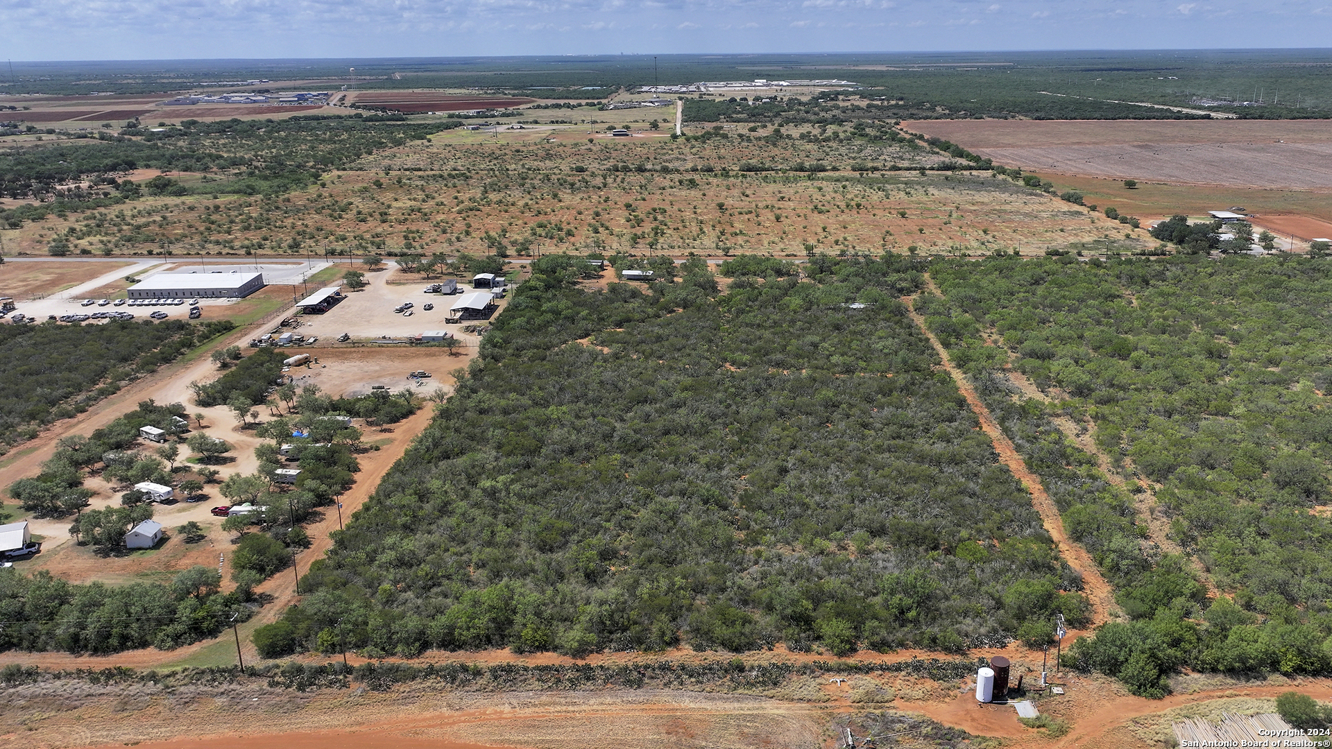 800 County Road 4670 Dilley TX 78017