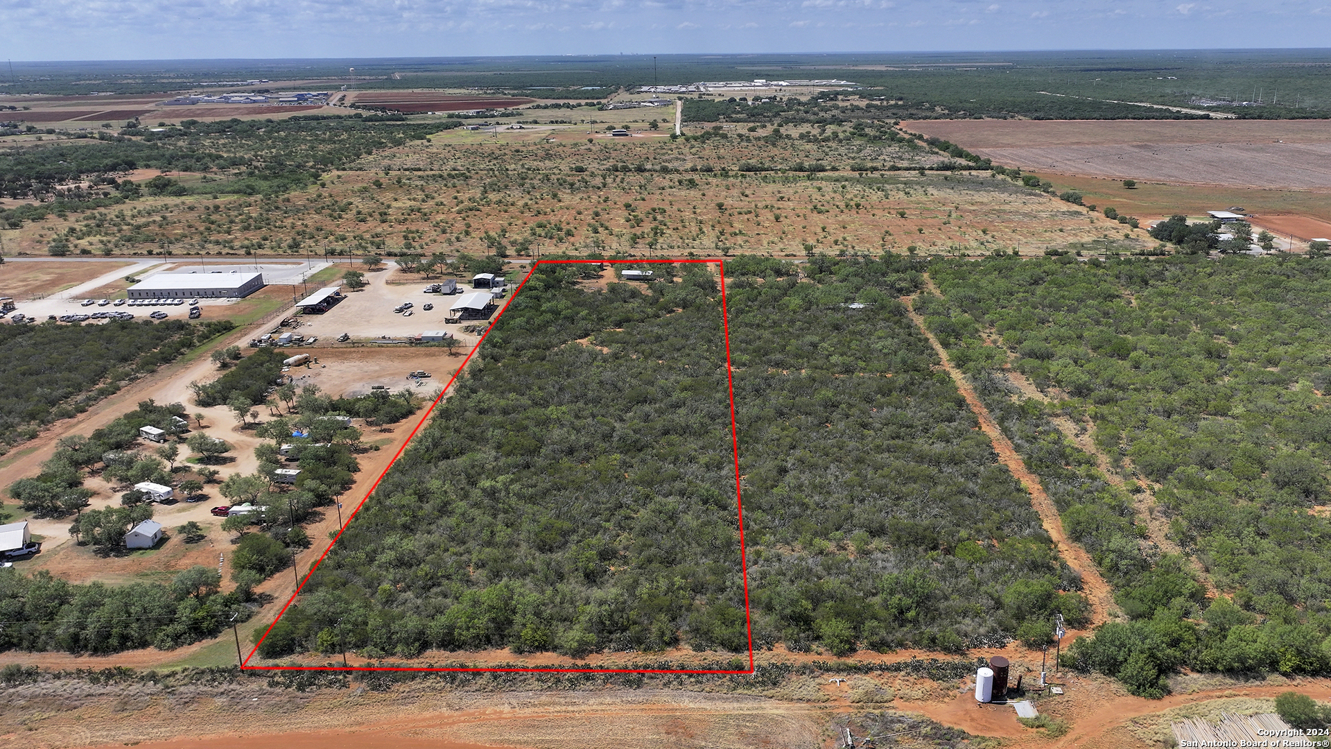 800 County Road 4670 Dilley TX 78017