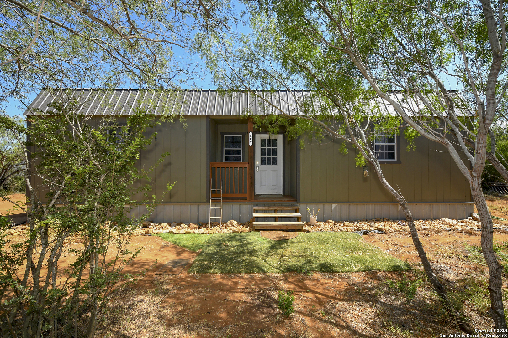 800 County Road 4670 Dilley TX 78017