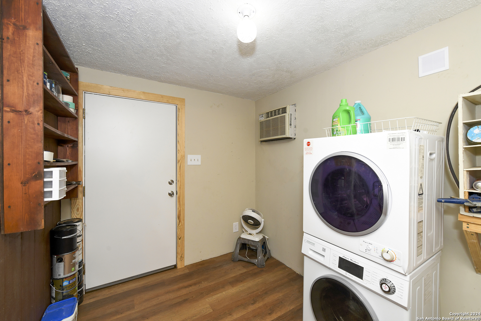 800 County Road 4670 Dilley TX 78017