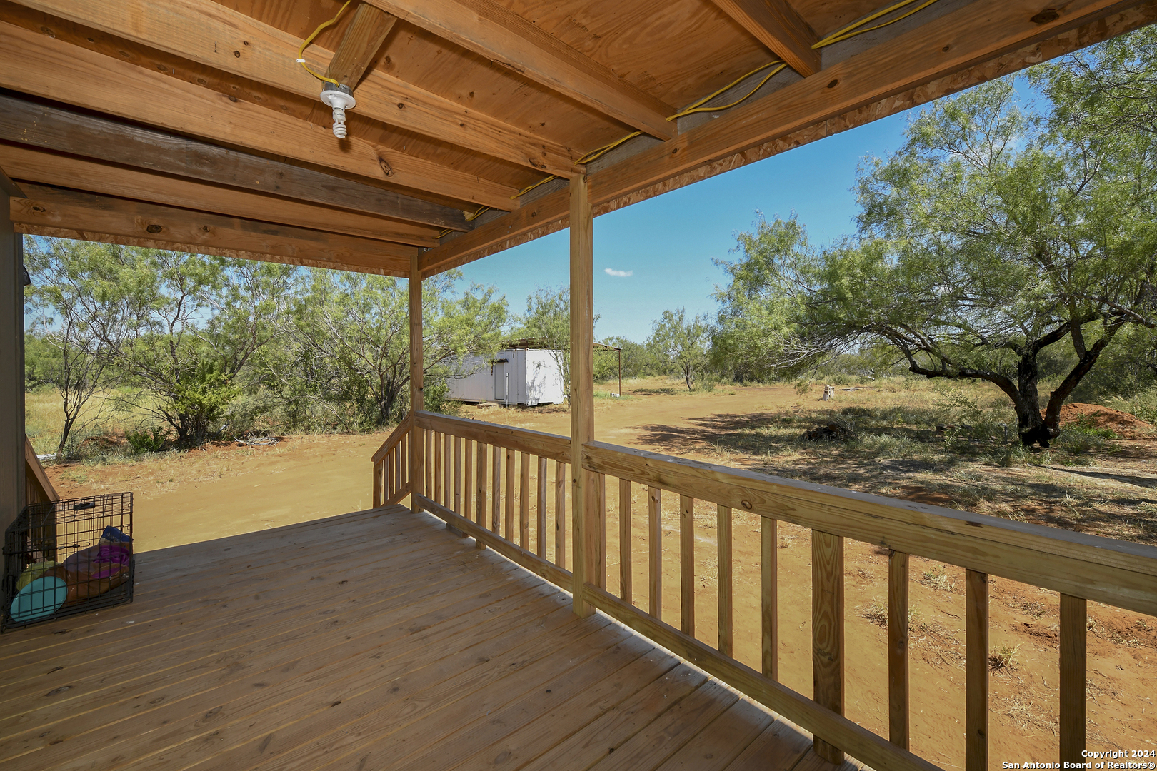 800 County Road 4670 Dilley TX 78017