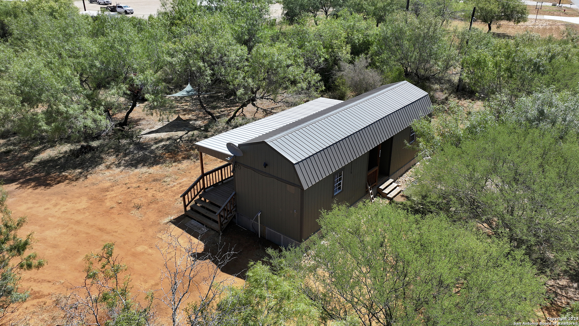 800 County Road 4670 Dilley TX 78017