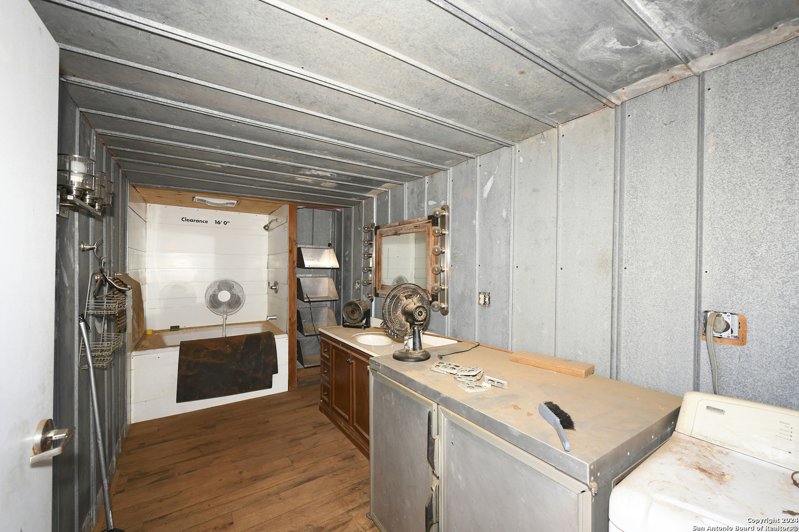 800 County Road 4670 Dilley TX 78017