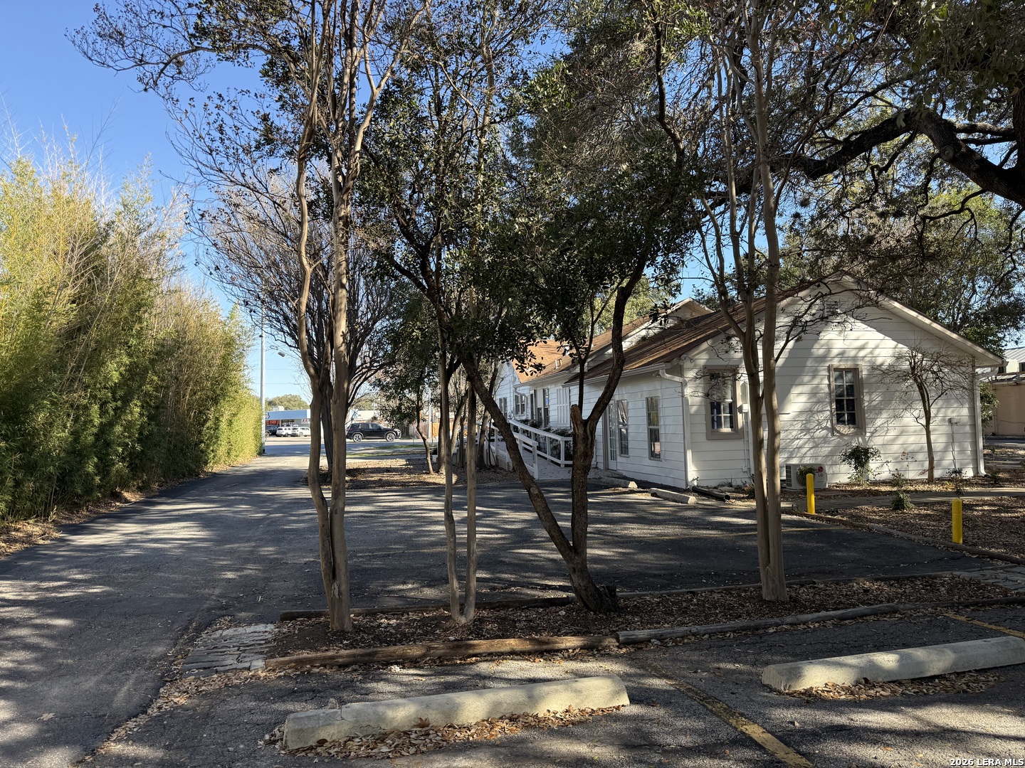 1117 E Court Seguin TX 78155