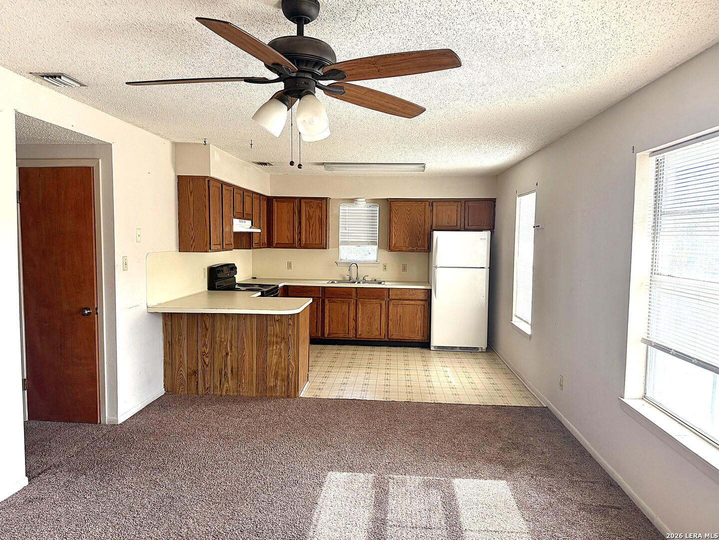 204 Walton Beeville TX 78102