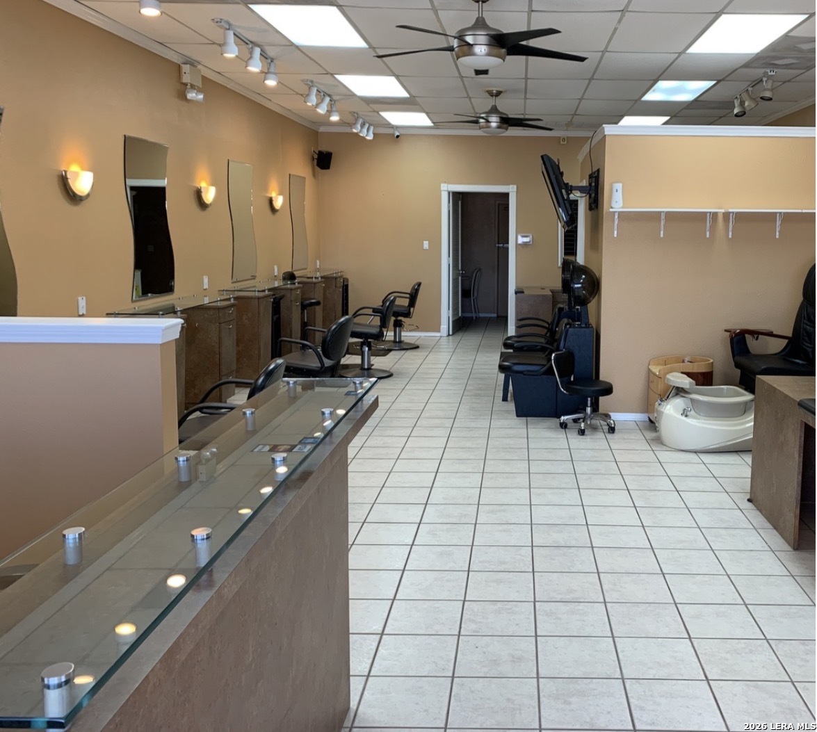 603 Isom San Antonio TX 78216