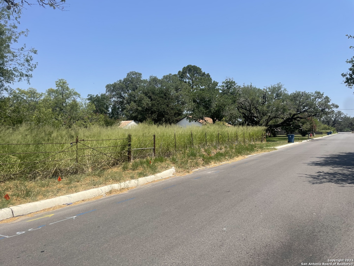 222 Oakhaven Road Pleasanton TX 78064