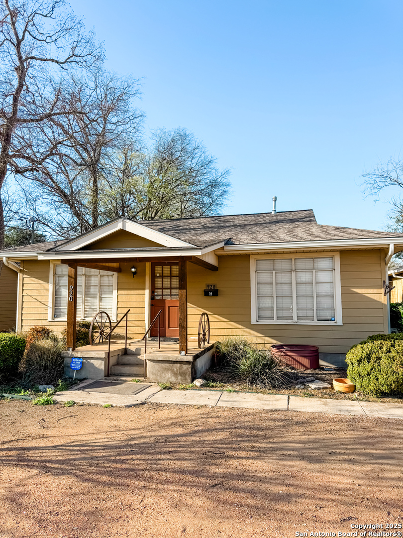 916-930 E Blanco Boerne TX 78006