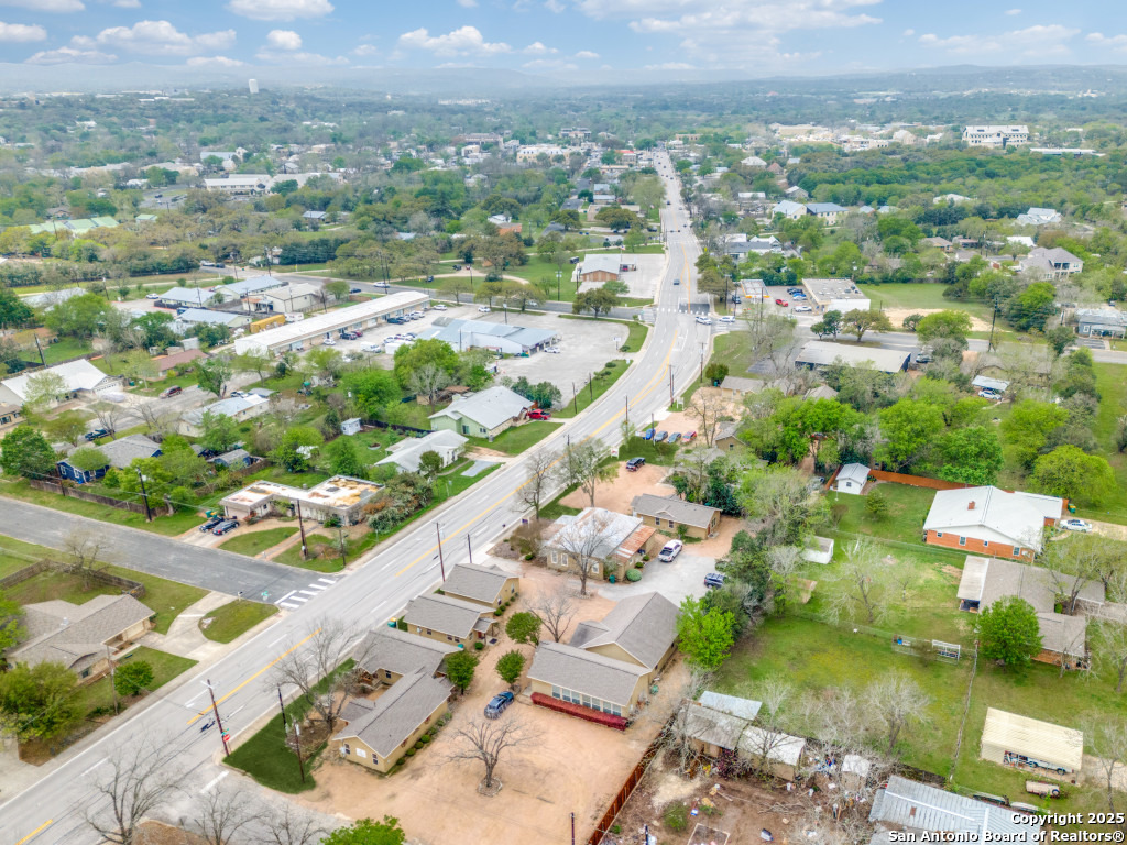 916-930 E Blanco Boerne TX 78006