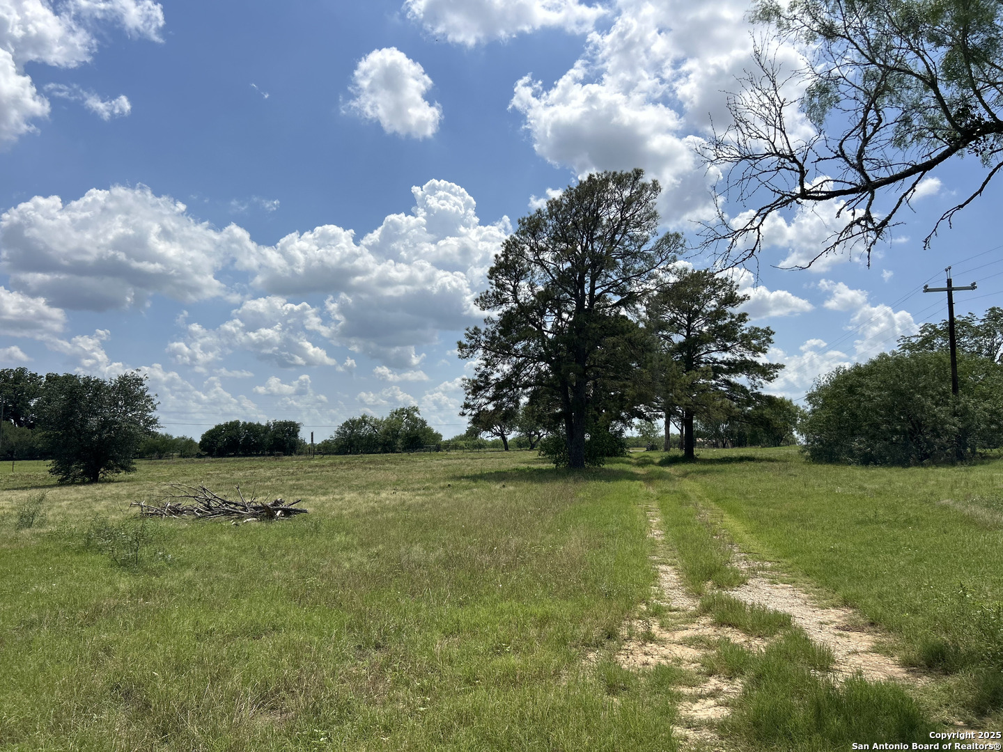 1626 Fm 1346 La Vernia TX 78121