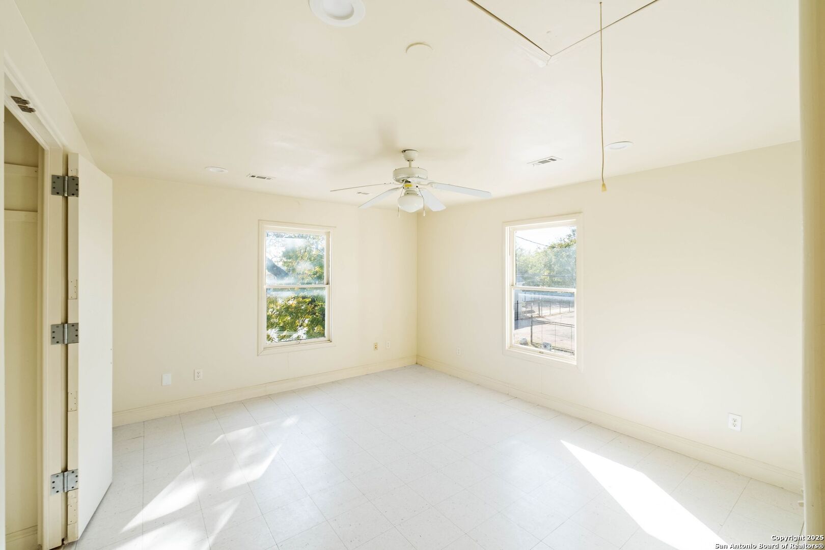 812 S Hackberry Street San Antonio TX 78203