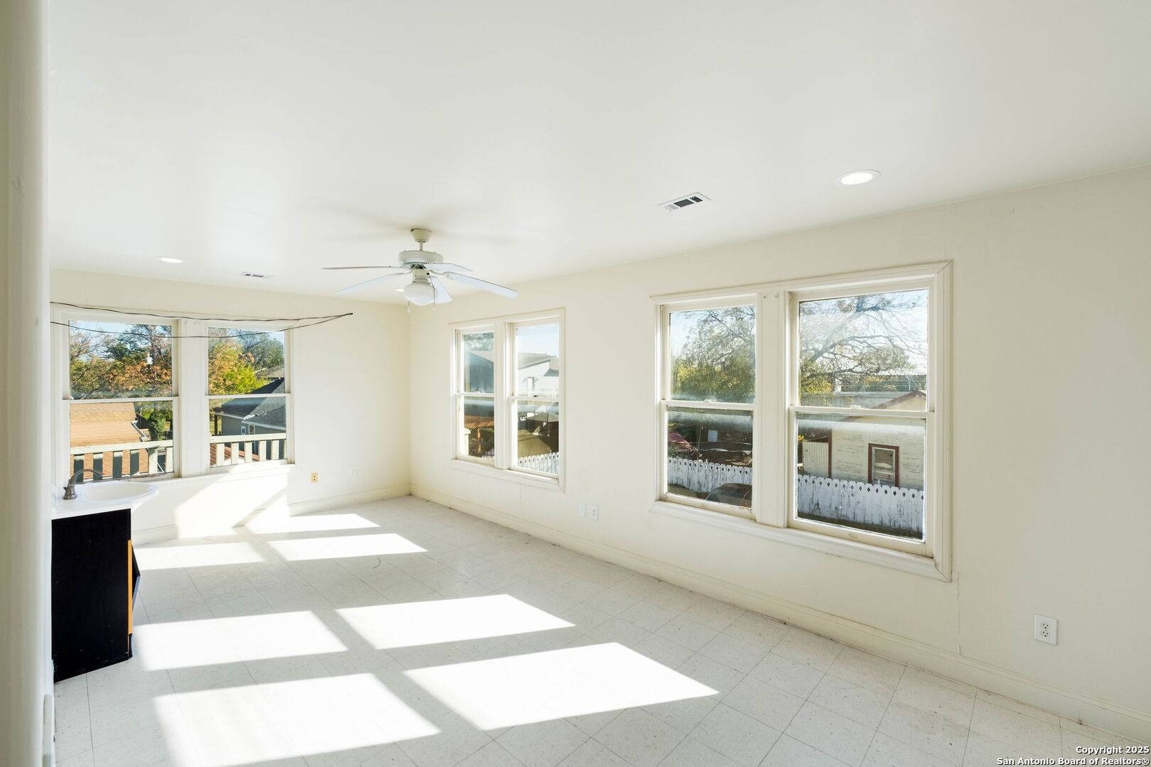 812 S Hackberry Street San Antonio TX 78203