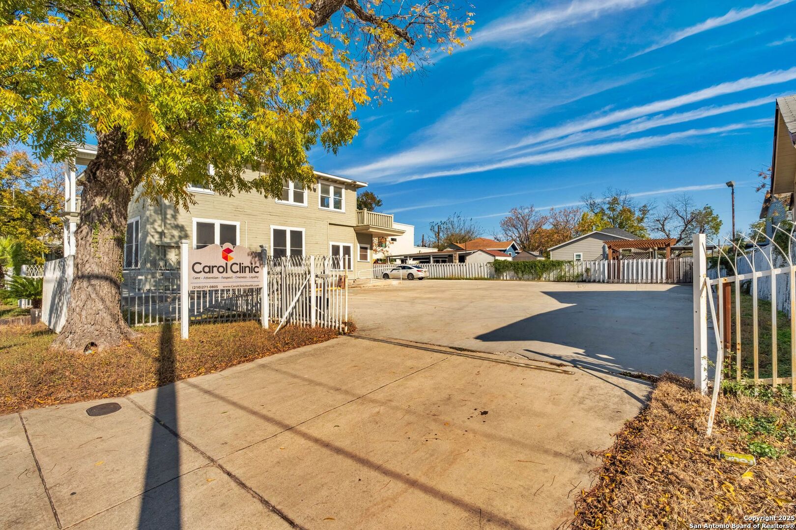 812 S Hackberry Street San Antonio TX 78203