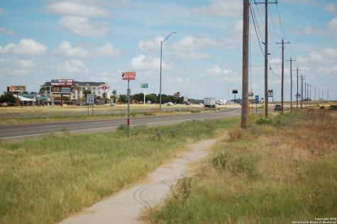 Tbd Ih 35 Pearsall TX 78061