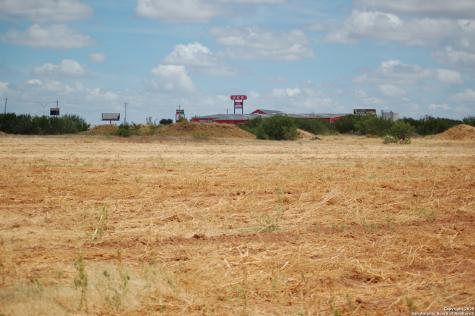 Tbd Ih 35 Pearsall TX 78061