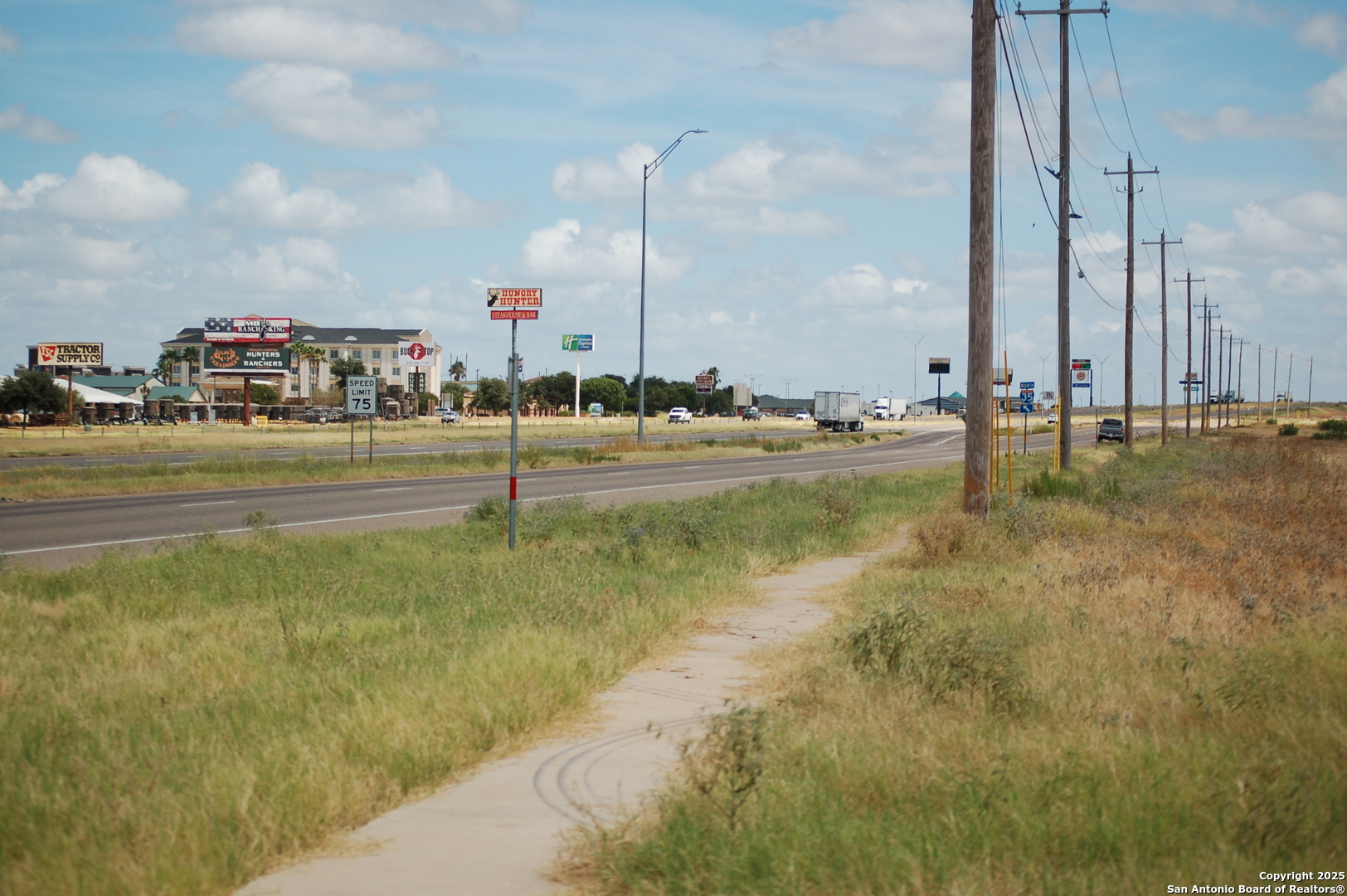 Tbd Ih 35 Pearsall TX 78061