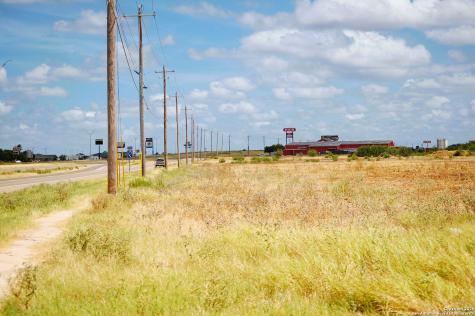 Tbd Ih 35 Pearsall TX 78061