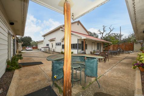 292 W Bartlett Drive Buda TX 78610