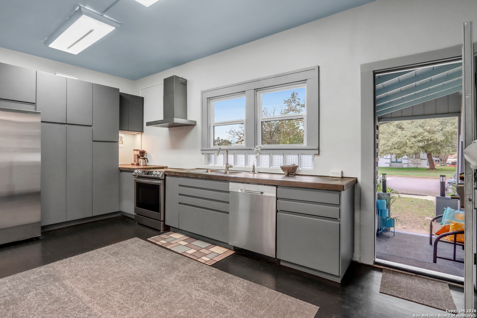 503 S Austin Seguin TX 78155