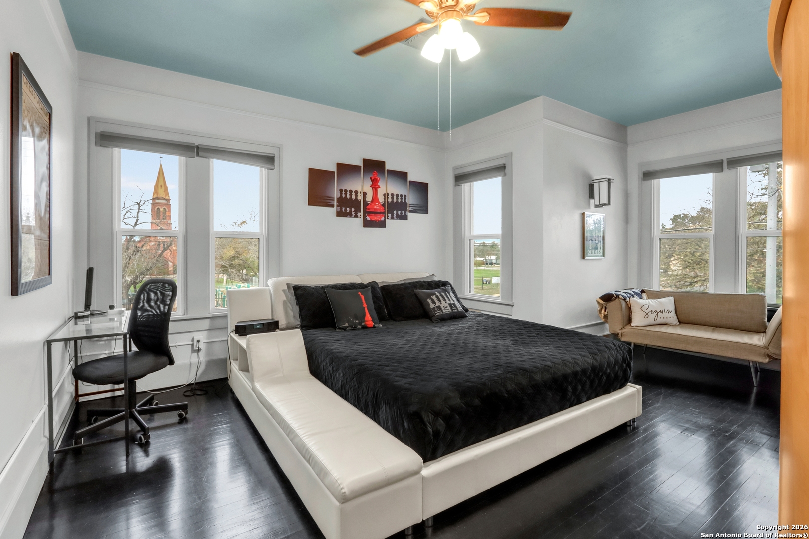 503 S Austin Seguin TX 78155