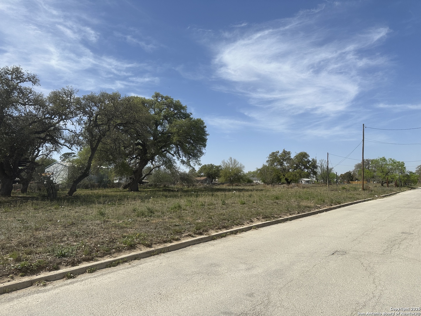 219 Depot Street Pleasanton TX 78064