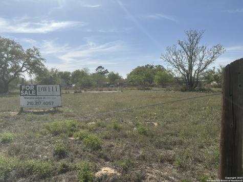 219 Depot Street Pleasanton TX 78064