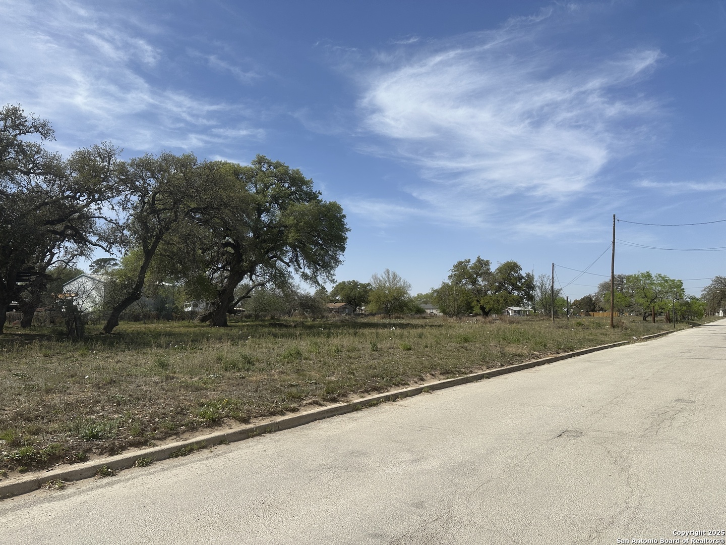 219 Depot Street Pleasanton TX 78064