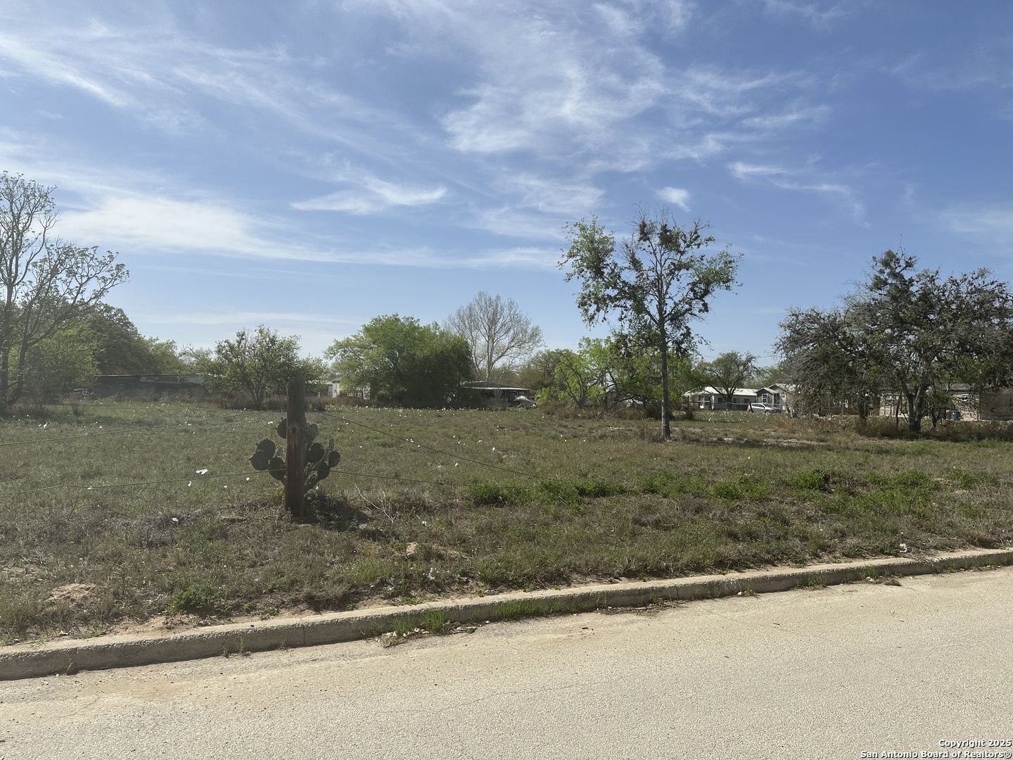 219 Depot Street Pleasanton TX 78064