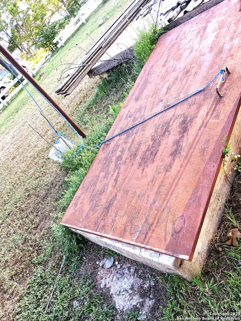 420 N Cottonwood Coleman TX 76834