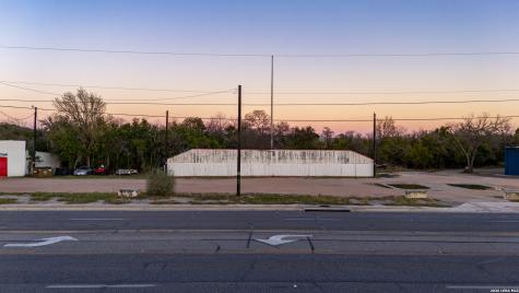 1704 Broadway Kerrville TX 78028