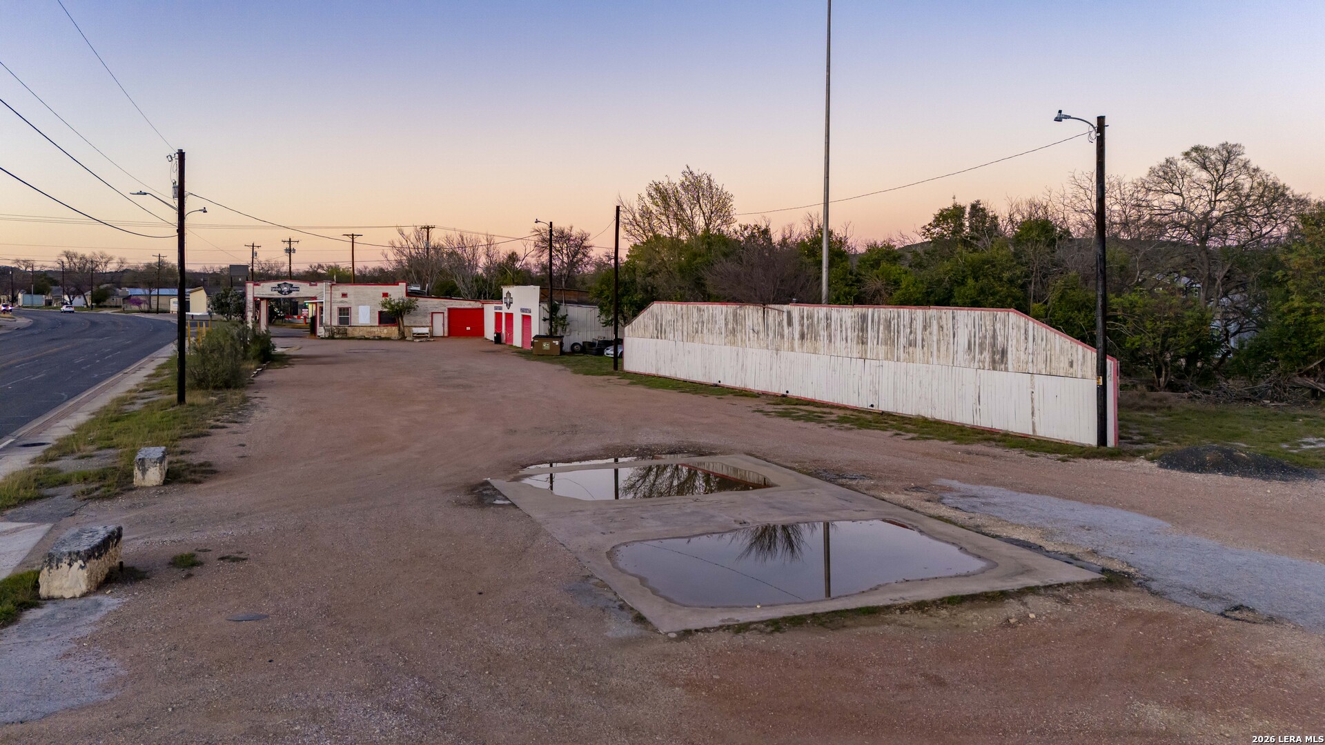 1704 Broadway Kerrville TX 78028