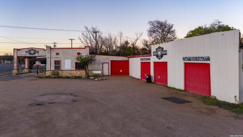 1704 Broadway Kerrville TX 78028