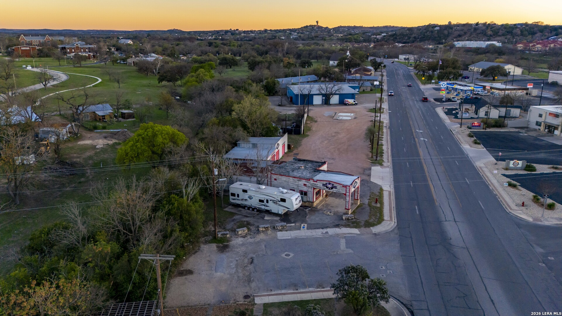 1704 Broadway Kerrville TX 78028